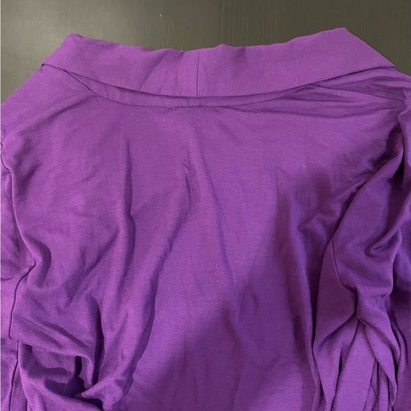 White House Black Market *New With Tags* Long Sleeve Top. Size M - Picture 7 of 7